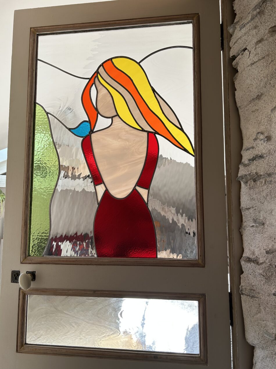 femme à l’oiseau bleu